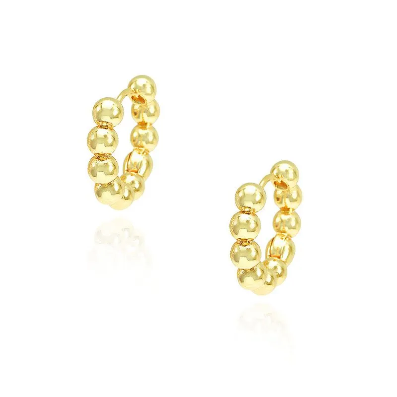 光沢のあるラウンドビーズフープイヤリング