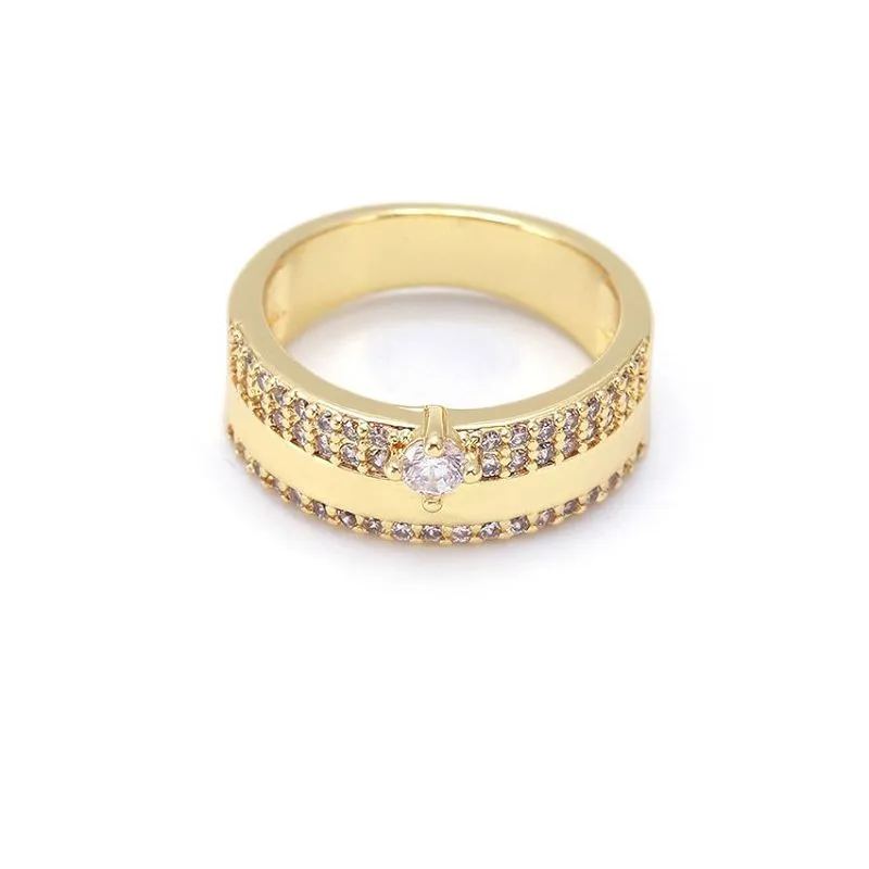 ゴールドメッキのアンティーク結婚指輪