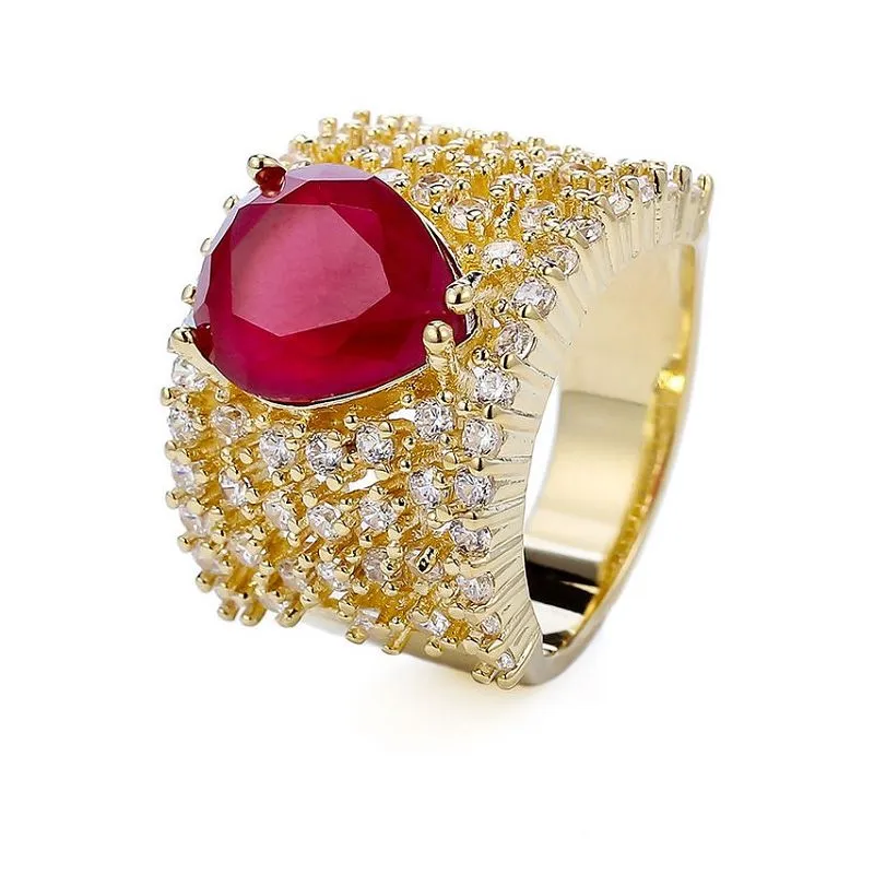 Luxury Red Glass Finger Ring