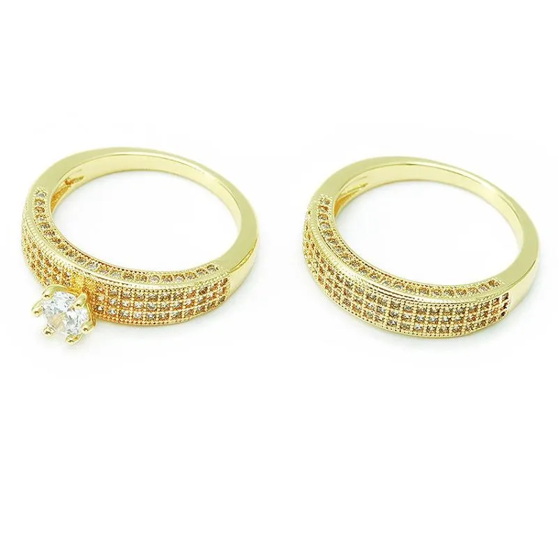 ユニークなゴールドメッキのブライダルリングセット