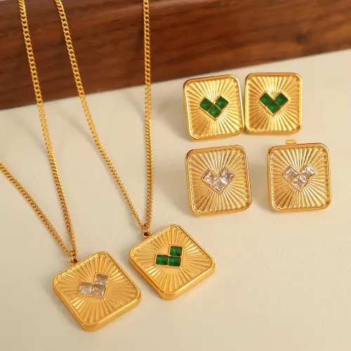 ネックレス・イヤリングセット